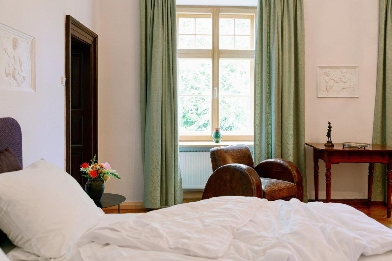 Schlossgut Tunzenberg Mengkofen Luaran gambar