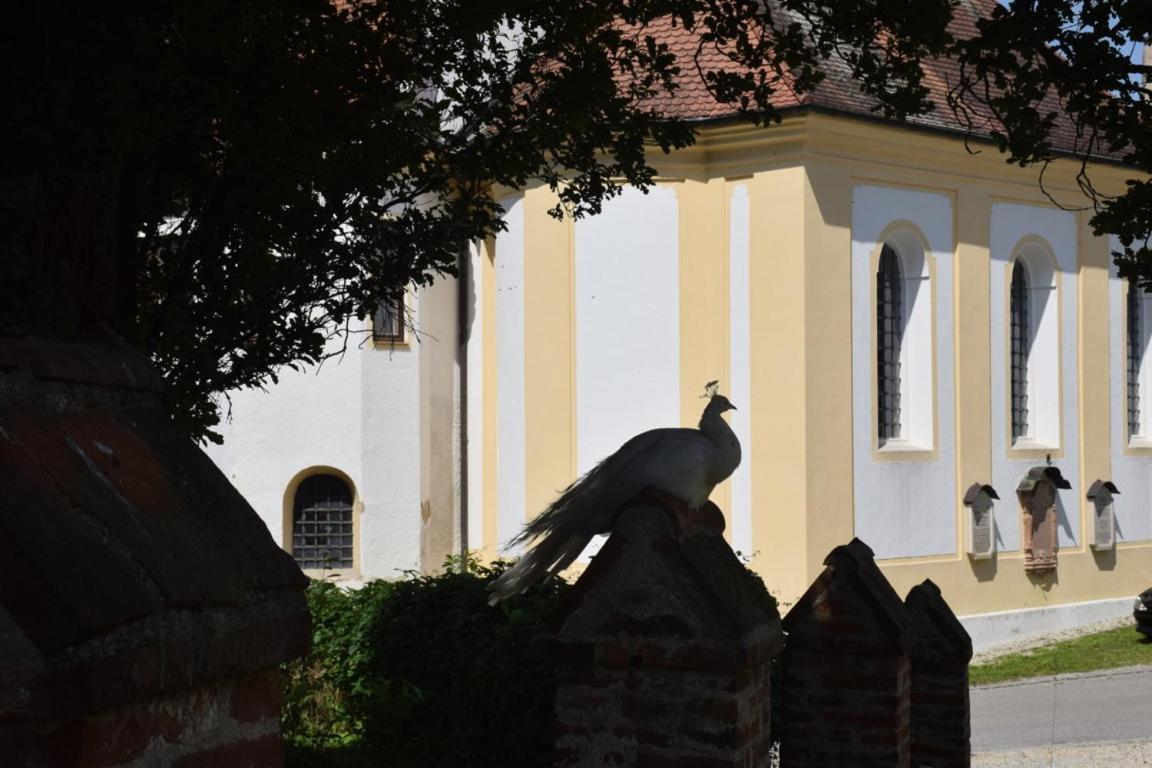 Schlossgut Tunzenberg Mengkofen Luaran gambar